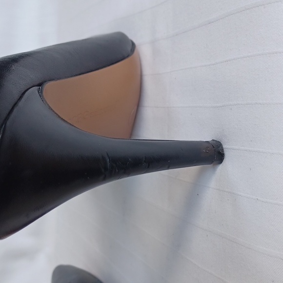 BCBGeneration "Cielo" Black Leather Pump- Sz. 7.5 - Picture 9 of 16